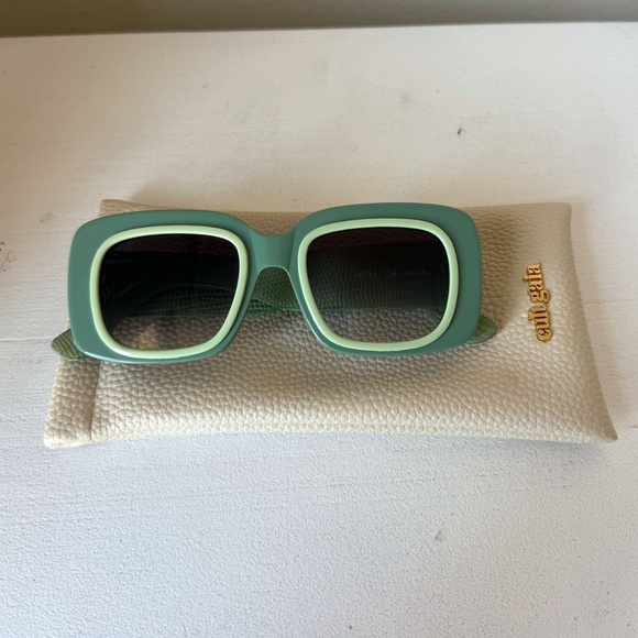 Cult Gaia Meira Sunglasses - Seaspray - Picture 1 of 3